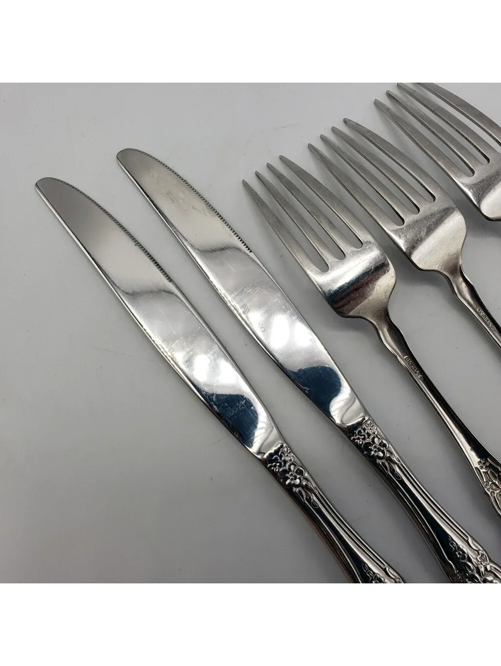 Oneida WORDSWORTH Stainless Flatware Dinner Knife & Forks Set of 5 Glossy